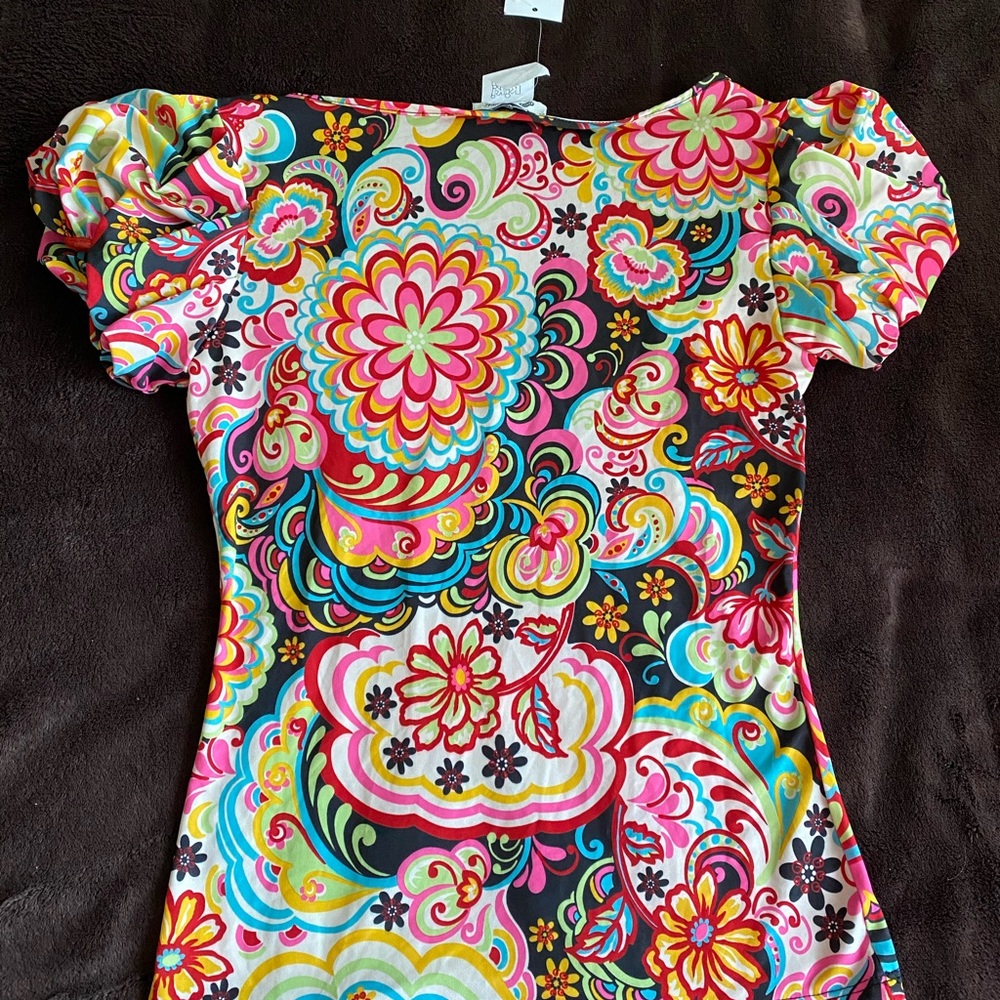 Bright colorful shirt - Picture 3 of 3
